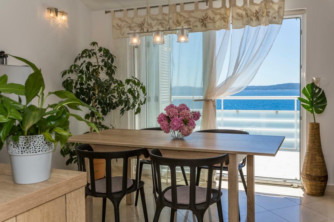 Holiday Home Lola, Sea On A Palm! Heated Pool Trogir Exterior photo