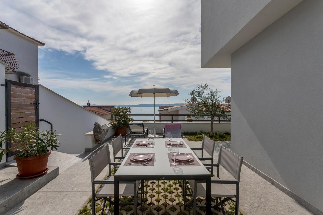 Holiday Home Lola, Sea On A Palm! Heated Pool Trogir Exterior photo